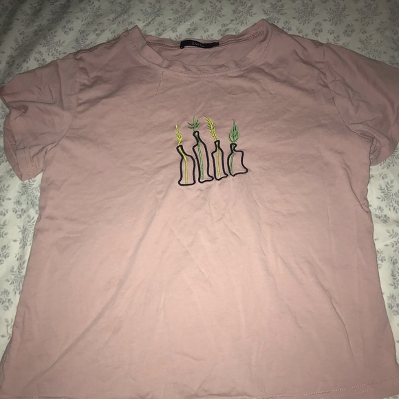Adorable plant tee - Picture 1 of 2